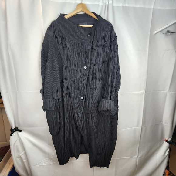 Moyuru Jackets & Blazers - Moyuru Japan oversized light coat size L in EUC